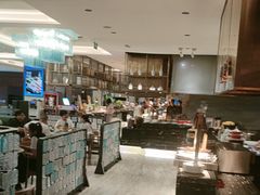 -东方红海鲜百汇(国际大厦店)