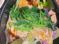 -万记麻辣烫国展总店