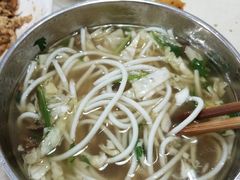 -花溪王记牛肉粉(四季花溪商场店)