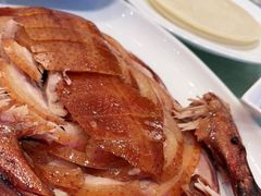 金牌片皮鸭-亢龙太子酒轩(东湖店)