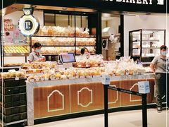 面包甜点陈列柜-莉莲蛋挞(日月光店)