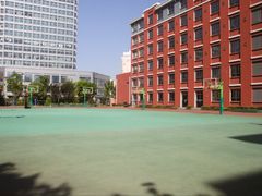 -上海市惠民中学