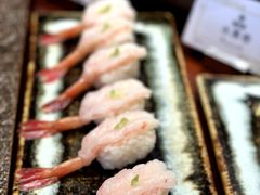 -雍容荟帝王蟹活龙虾展台自助(IFS黑金店)