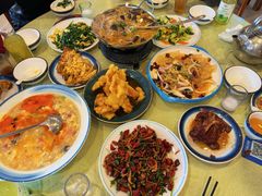 -鹤乡东北菜(崮山路店)