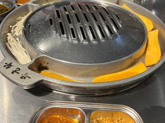 -哈哈碳都·牛肋条无限自助烤肉(台江万达店)