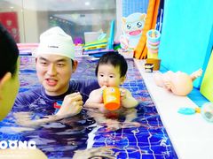 -龙格亲子游泳俱乐部(泊富中心)