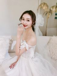 -艾米丽婚纱礼服