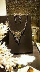 -北京七彩云南翡翠珠宝旗舰店(月坛店)