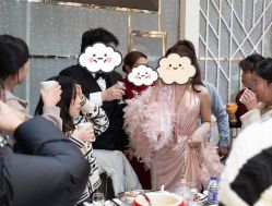 -衣贝姿婚纱礼服馆