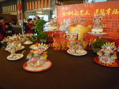 馍花展台-春发生饭店·非遗(南院门店)