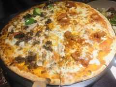 韩式牛肉披萨辣鸡肉披萨双拼-机器人火炉披萨