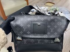 -星裳二手奢侈品回收鉴定(新华路店)