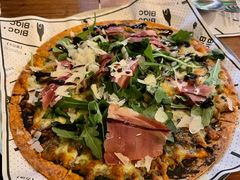 黑松露火腿菌菇芝士薄饼-Blac+Blac(中海环宇荟店)