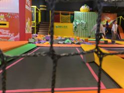 -蹦蹦跳跳(新奥购物中心店)