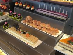 -荣誉国际酒店-云顶旋转餐厅