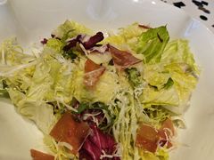 橄榄虾仁沙拉-北京厨房(西安SKP店)
