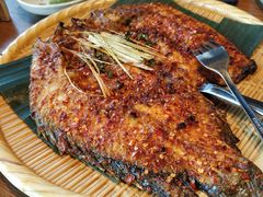 香茅草烤罗非鱼-云海肴·汽锅鸡·云南菜(天山百盛优客店)