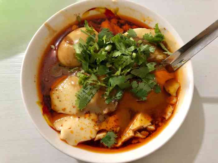 我早上刚在济南回来朋友给我打电话说去吃商河老豆腐吧我说行啊