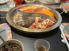 -廖掌柜·重庆鲜货火锅(上海首店)