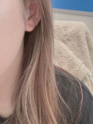 -AI艾耳·专业手工耳洞·穿孔美学馆
