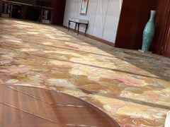 -香格里拉鱼跃地中海西餐厅·牛排披萨