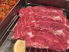 -蚂蚁洞·烤肉大营地(上海静安大悦城店)