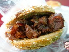 烧饼夹烧牛肉-北京清真房记小吃店