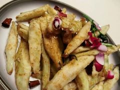 -八府香鸭·啫啫煲(华山路店)