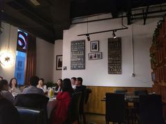 大堂-日进一片海.生腌海鲜火锅.宵夜烧烤(三里屯总店)