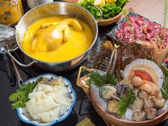 黃金花膠雞湯-大红袍火锅料理(尖沙咀店)