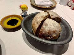 餐前面包-Erman岩烧牛排(虹桥南丰城店)