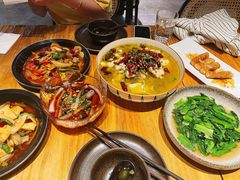 -十三式重庆江湖菜(金茂览秀城店)