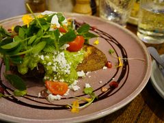 -FLOVIE FLORIST CAFE