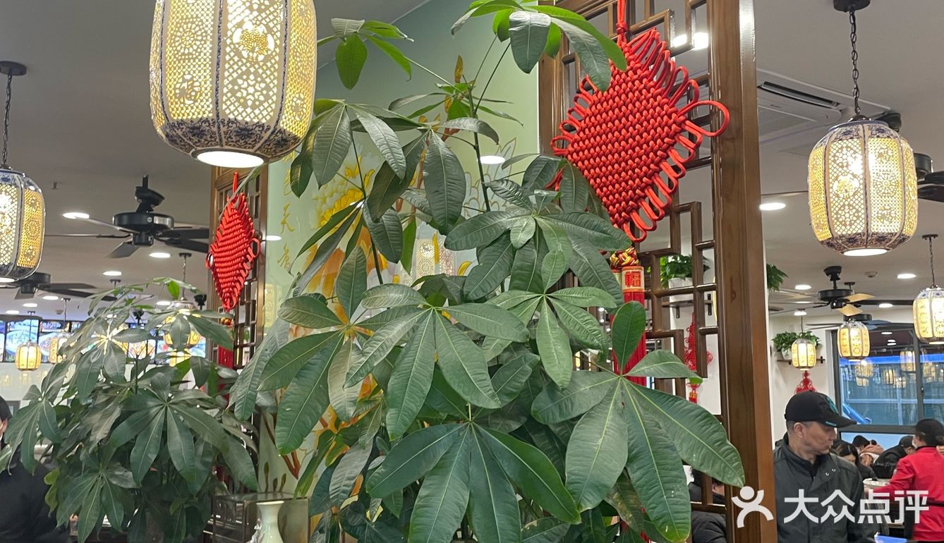 奥灶面 生意兴隆 好吃小贵