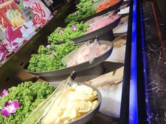-黑金·寻焰自助百汇·烤肉·火锅(中街店)