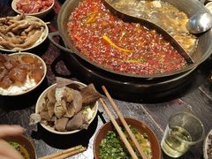 -四小区火锅·巷子里的重庆火锅(花照壁店)