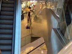 -东荟城名店仓