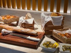 -万荟轩海鲜·粤式点心自助餐厅(蓝海风万怡酒店)
