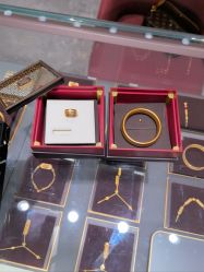 -周大福CHOW TAI FOOK(浦东八佰伴店)