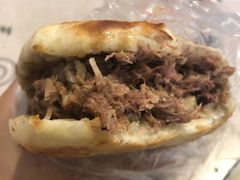 黄老太牛肉烧饼-老西关黄老太牛肉烧饼