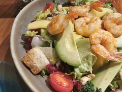 柠檬汁拌扒鲜虾牛油果沙拉-G+KITCHEN(龙湖狮山天街店)