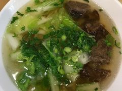 清炖牛肉刀削面-台北楚楚园馅饼粥(虹桥南丰城店)