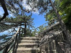 -罗田薄刀峰风景区