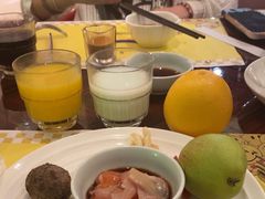 -君来湖滨饭店·玫瑰园
