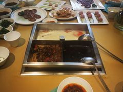 -皇城老妈·大连海鲜火锅(港湾店)