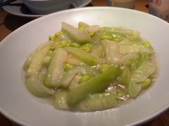 -蜜桃餐厅·伴山(绿宝广场店)