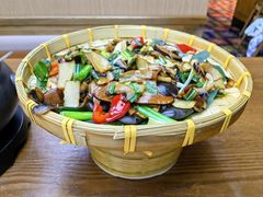 -云海肴·汽锅鸡·云南菜(天山百盛优客店)