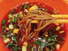 -乡党臊子面(丰庆公园店)