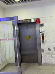 -百荣二期玩具城