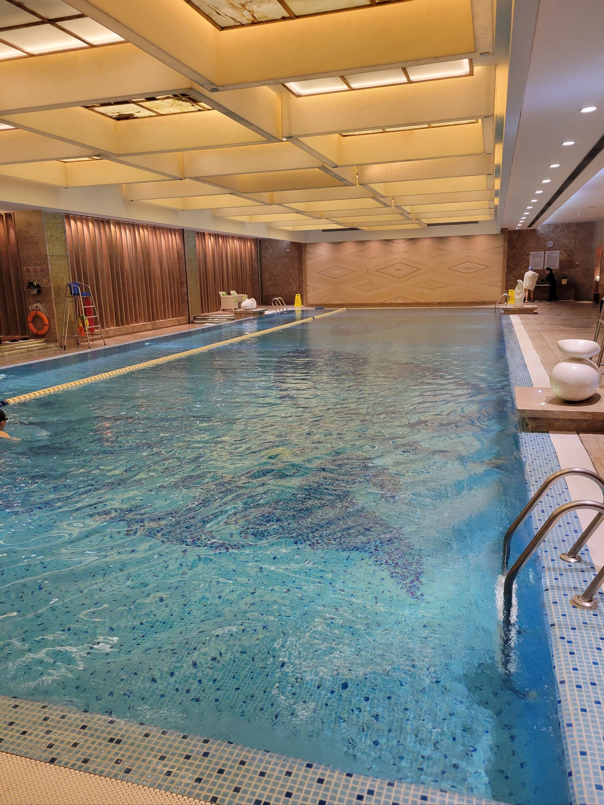 上海文华东方︱游泳池中式大气之美